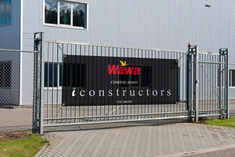 Mesh banners on construcion fence