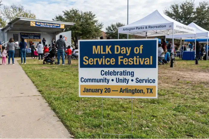 Arlington Yard Signs