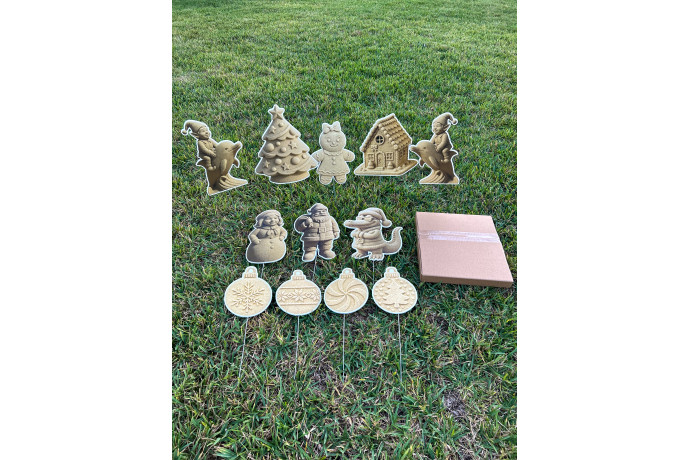 Sandy Christmas Yard Sign Kit - Ready To Ship