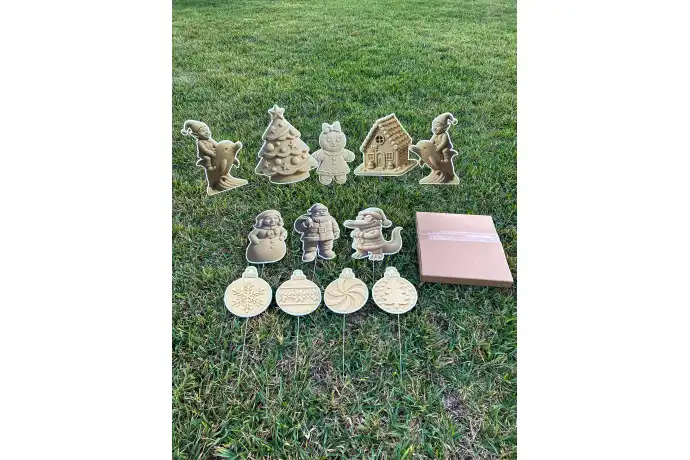 Sandy Christmas Yard Sign Kit - Ready To Ship